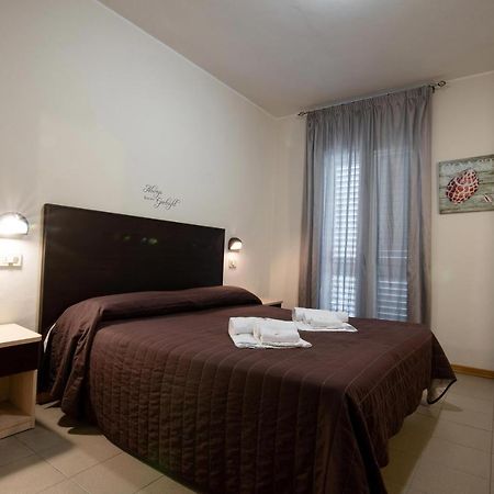 Hotel Vela D'Oro Riccione Esterno foto