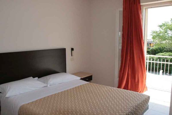 Hotel Vela D'Oro Riccione Esterno foto